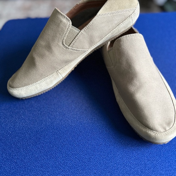 Vince Tan Loafers Slip-On Shoes - Picture 6 of 10